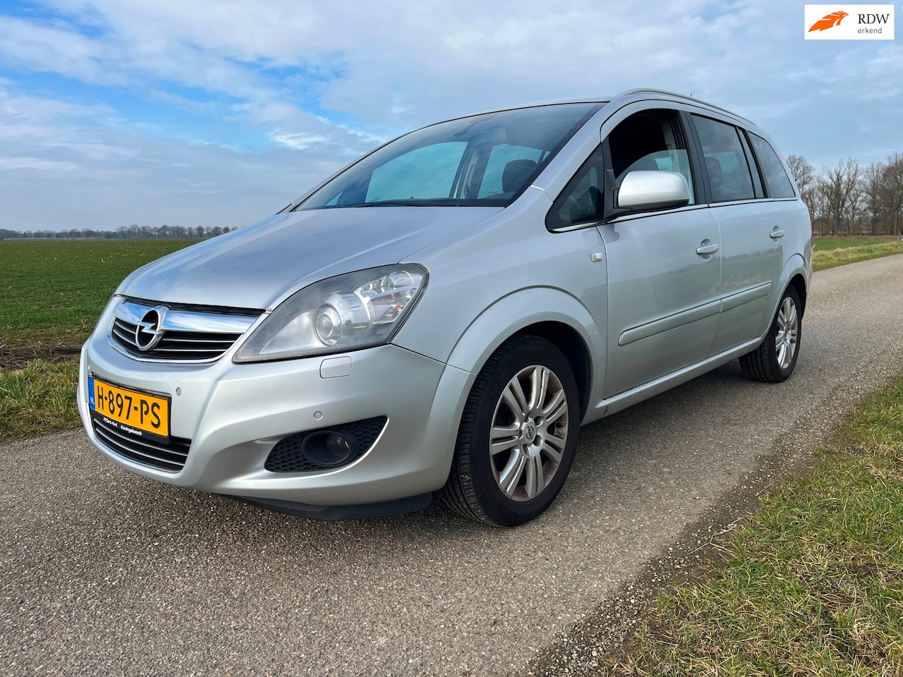 Opel Zafira - 1.8 111 years Edition 1.8 111 years Edition - AutoWereld.nl