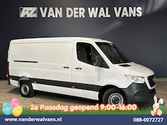 Mercedes-Benz Sprinter - 316 CDI 163pk L2H1 Achterwiel aandrijving Euro6 Airco | 2800kg Trekhaak | Camera | Apple C