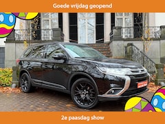 Mitsubishi Outlander - 2.0 Instyle+ 4WD 7P Automaat Sch-Dak Navi 360C Camera Trekhaak Climate Cruise Ctr