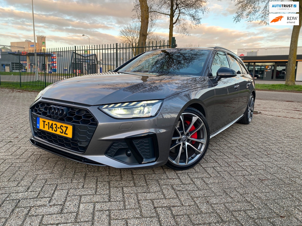 Audi A4 Avant - 45 TFSI S- Line quattro edition one Apple CarPlay - AutoWereld.nl