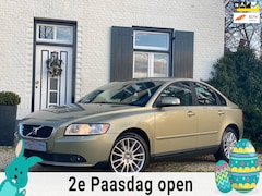 Volvo S40 - 1.6D Edition II|Leder|Bluetooth|Clima|Cruise|NAP|Nette auto
