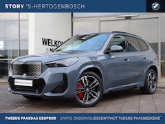 BMW iX1 - eDrive20 M Sport / Panoramadak / Trekhaak / Sportstoelen / Achteruitrijcamera / M Adaptief
