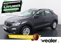 Volkswagen T-Roc - 1.0 TSI Style | 110 PK | Adaptive cruise control | Airco | Lane assist |