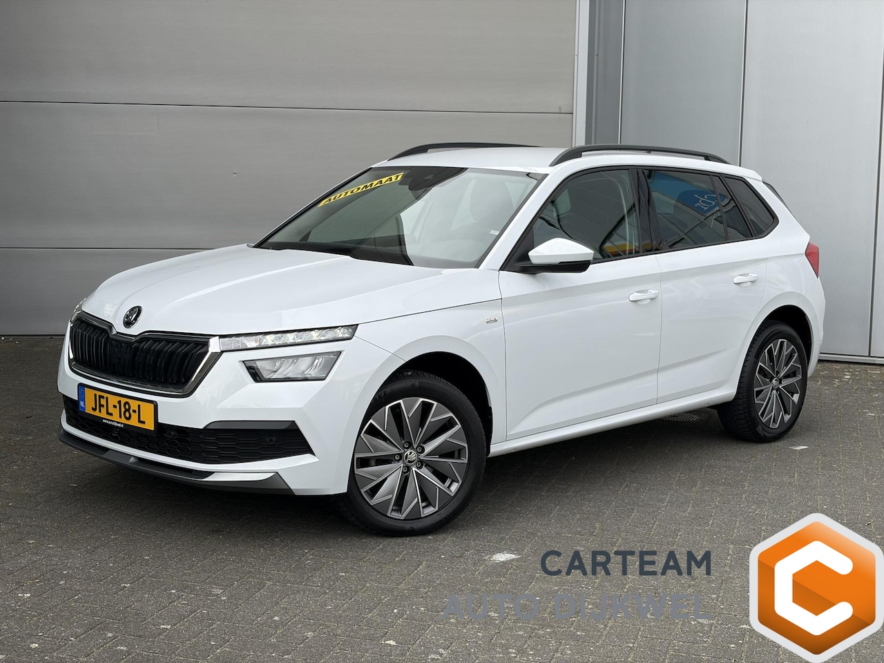 Skoda Kamiq - 1.0 TSI Selection Virtual Cockpit Carplay Navigatie PDC V+A Stoelverwarming - AutoWereld.nl