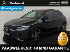 Mercedes-Benz GLA-Klasse - 200 Business Solution AMG / Stoelverwarming / Achteruitrijcamera / Panorama-schuifdak / Ni
