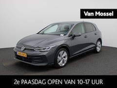 Volkswagen Golf - 1.5 eHybrid Life Edition | 17 inch velgen | Automaat | Stoel/stuur verwarming | Achteruitr