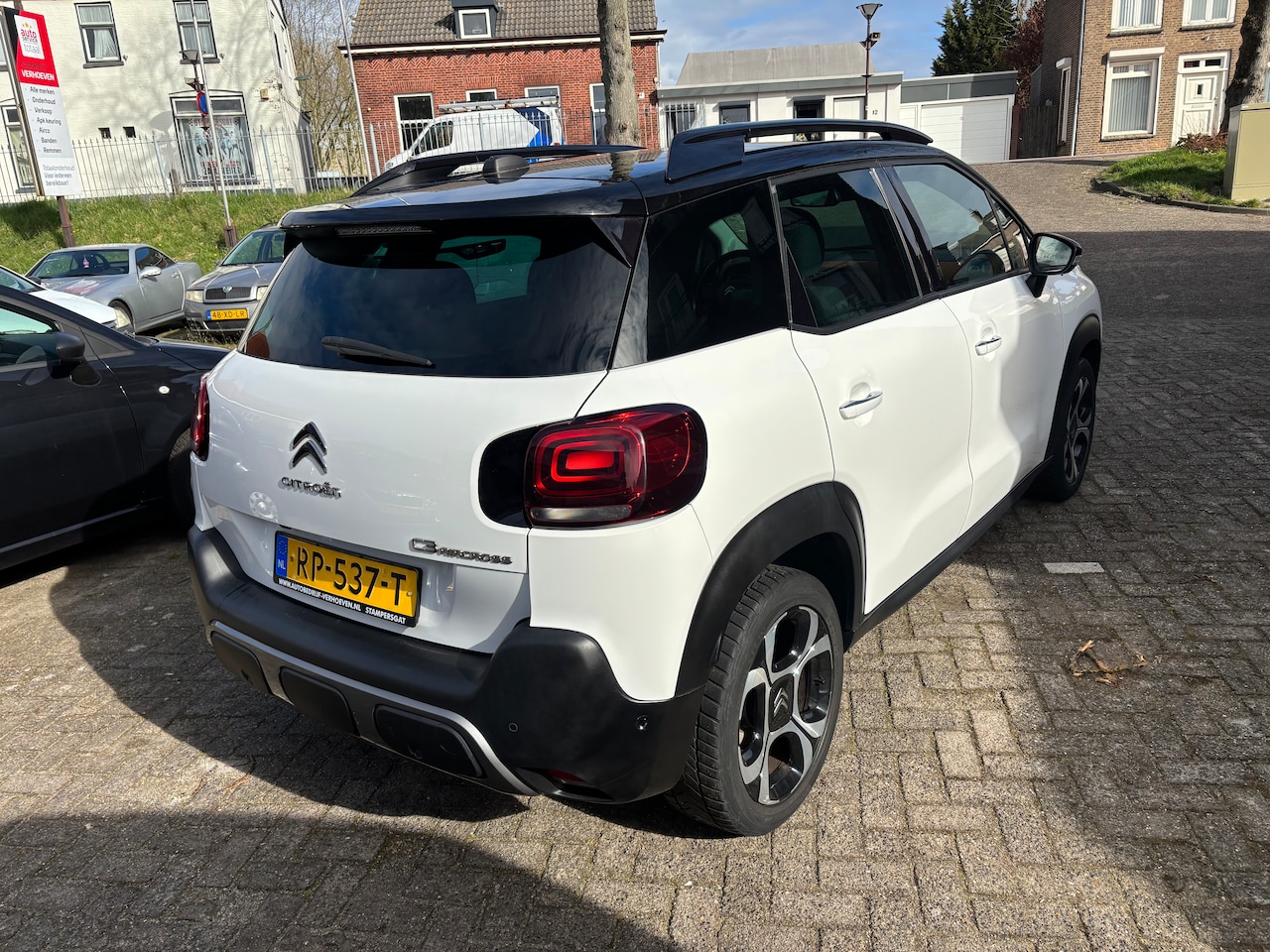 Citroën C3 Aircross - 1.2 PureTech S&S Shine 110 pk navi achteruitrijcamera