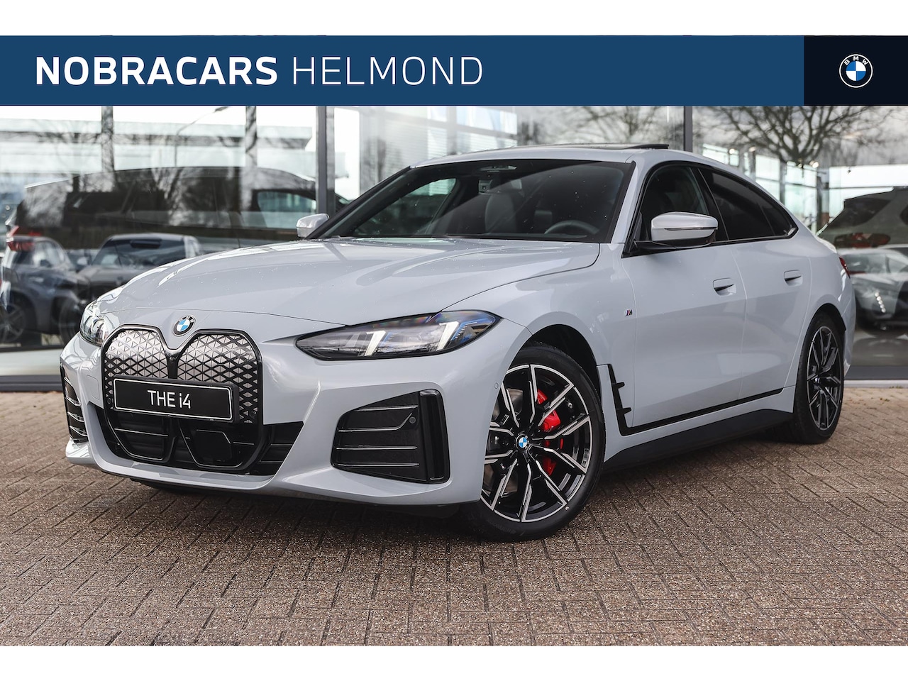 BMW i4 - eDrive40 High Executive M Sport / Schuif-kanteldak / Trekhaak / Adaptieve LED / M Adaptief - AutoWereld.nl