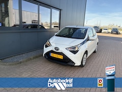Toyota Aygo - 1.0 VVT-i X-Play 5-drs. CAMERA/CARPLAY/LIMITER/AIRCO/MEDIA