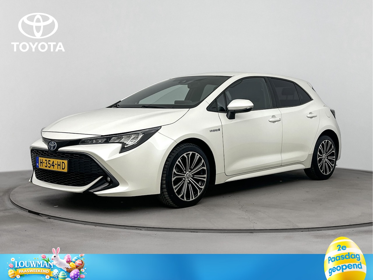 Toyota Corolla - 1.8 Hybrid Dynamic Style | Stoelverwarming | Parkeercamera | Apple Carplay / Android Auto - AutoWereld.nl