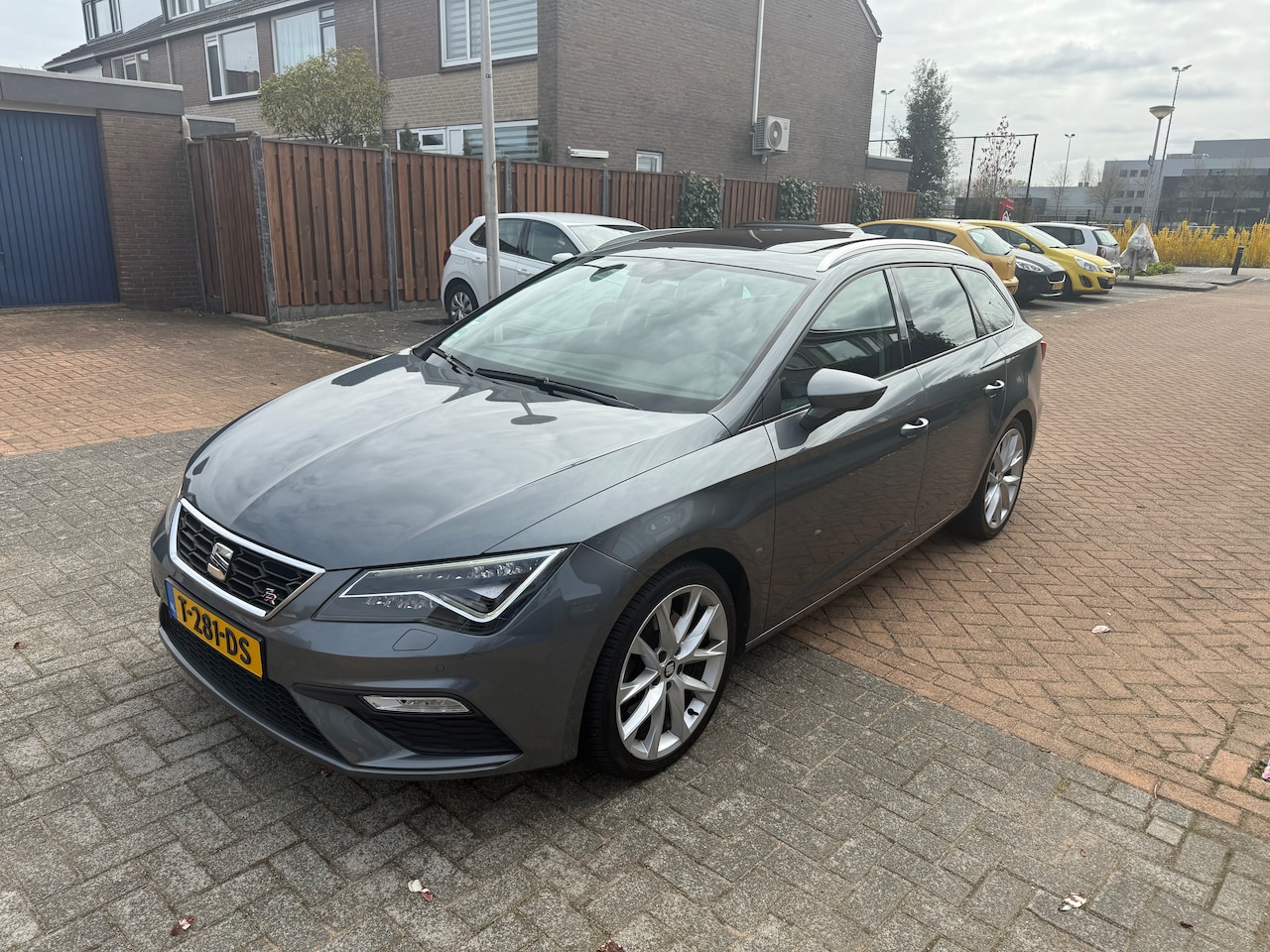 SEAT Leon ST - 1.8 TSI FR Business Intense - AutoWereld.nl
