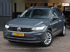 Volkswagen Tiguan - 1.5 TSI Life Busin. Virt. Dash|Pano|CarPlay
