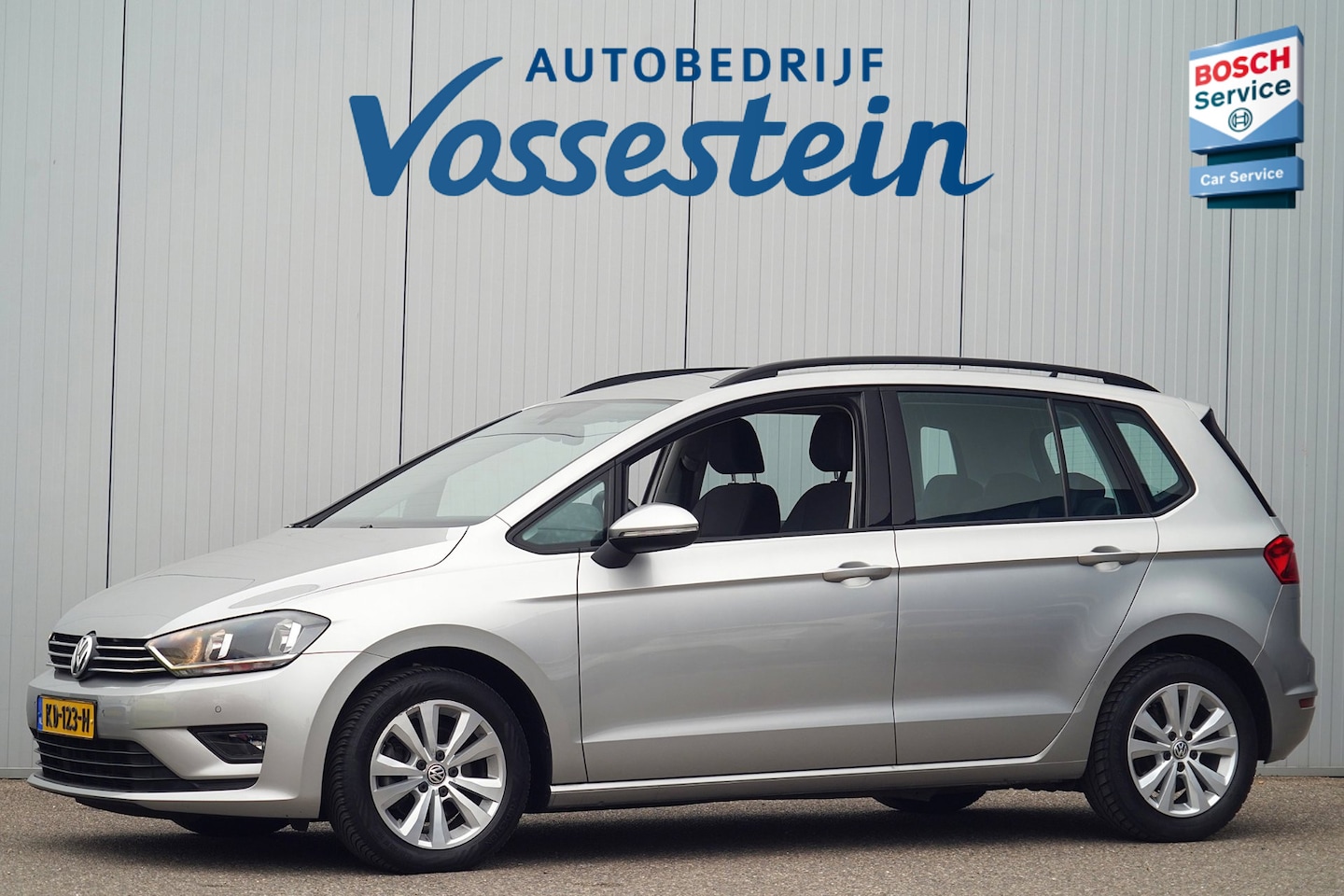 Volkswagen Golf Sportsvan - 1.6 TDI Comfortline / Trekhaak / NL-Auto / Navi / Cruise / Climate / Elek. Ramen - AutoWereld.nl