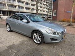 Volvo S60 - 1.6 T3 Kinetic Airco Cruise PDC Trekhaak
