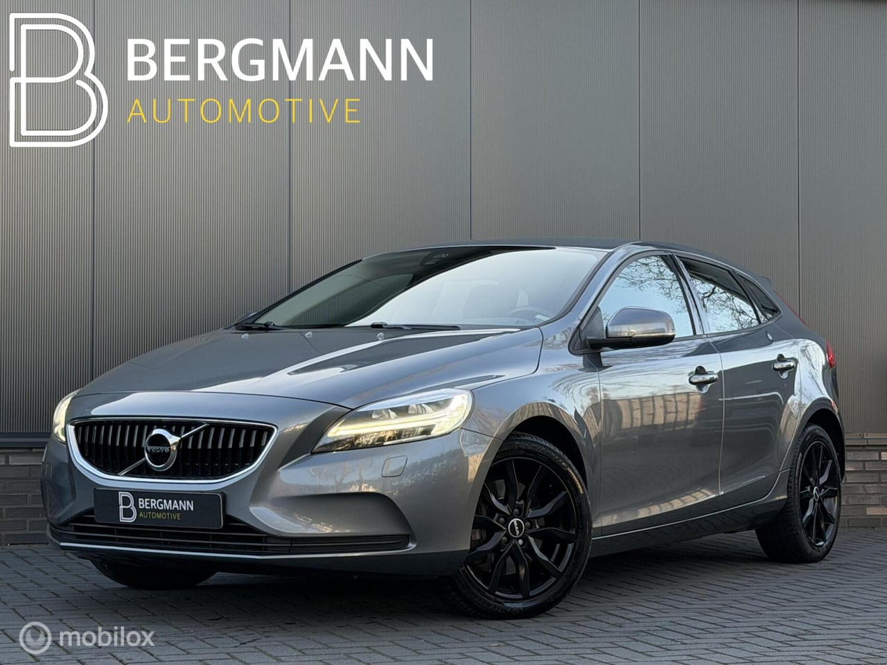 Volvo V40 - 1.5 T3 Nordic+|cruise|navi|trekhaak|LED|stoelverw. - AutoWereld.nl