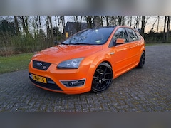 Ford Focus - 2.5-20V ST 5-deurs MILLTEK RECARO 18"LMV KEY-LESS