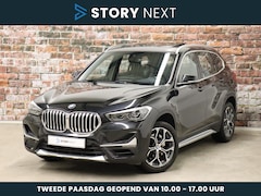 BMW X1 - sDrive20i High Executive xLine Automaat / Navigatiesysteem Plus / Panoramadak / Trekhaak /