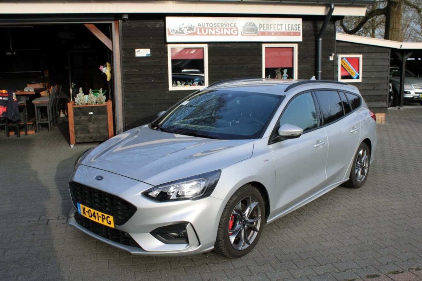Ford Focus - 1.5 Ecoboost 150PK Automaat ST Line X Business - AutoWereld.nl