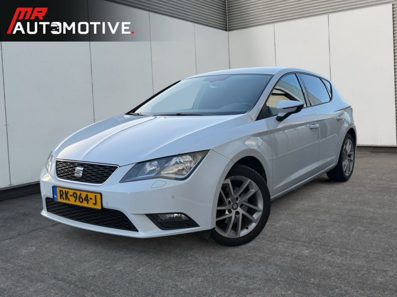 SEAT Leon - 1.4 TSI FR - Sensoren, Clima, Navi, Cruise - AutoWereld.nl