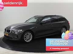 BMW 3-serie Touring - 318i Business Edition | Trekhaak | Sportstoelen | Half leder | Adaptief LED | Carplay | Na