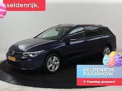 Volkswagen Golf Variant - 1.0 eTSI Life | Stoelverwarming | Camera | Massage | Carplay | Memory | Navigatie | Full L