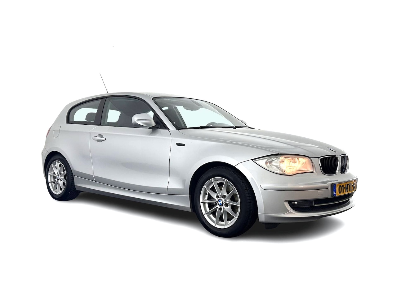 BMW 1-serie - 118i Business Line *AIRCO | COMFORT-SEATS | 16''ALU | TOWBAR* - AutoWereld.nl