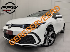 Volkswagen Golf - 1.4 eHybrid GTE PANO/HEAD-UP/IQ-LIGHT/TREKHAAK/CAMERA/ACC/STOEL+STUURVERW./SFEER/CARPLAY/1