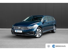 Volkswagen Passat Variant - 1.4 TSI PHEV 218pk GTE | Trekhaak | 360 Camera | Stoelverwarming | Navigatie