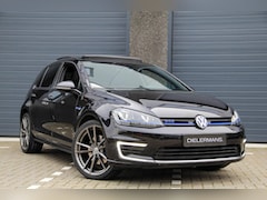 Volkswagen Golf - 1.4 TSI GTE | Pano | Carplay | Vol in de opties | NAP | NL Auto | Dealeronderhouden
