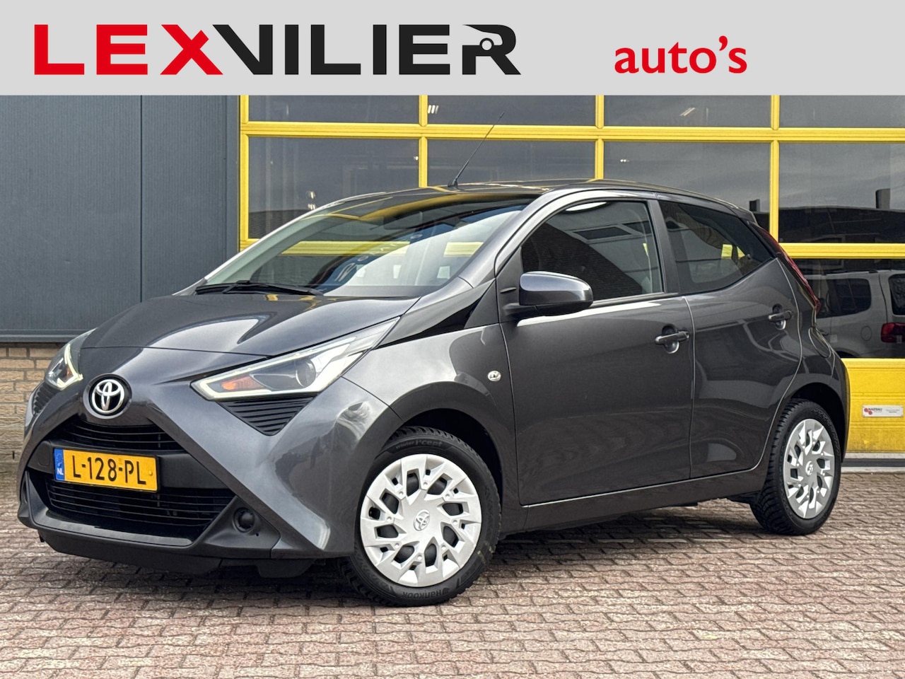 Toyota Aygo - 1.0 VVT-i x-play Incl 12 maanden BOVAG garantie - AutoWereld.nl