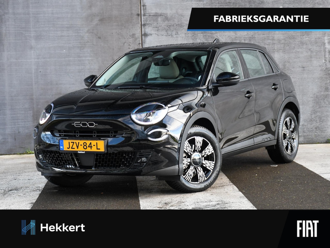 Fiat 600 - Icon 1.2 Hybrid 145pk Automaat WINTER-PACK | 17''LM | PDC + 360° CAM. | NAVI | DAB | APPLE - AutoWereld.nl