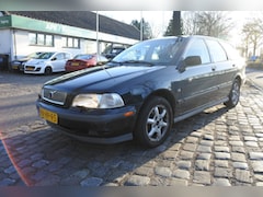 Volvo V40 - 1.8 Comfort AUTOMAAT , AIRCO , APK , 12-11-2026