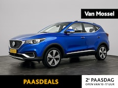 MG ZS - EV Luxury 45 kWh | Navi | Afn. Trekhaak | Panoramadak | Camera | Stoelverwarming | Adaptiv
