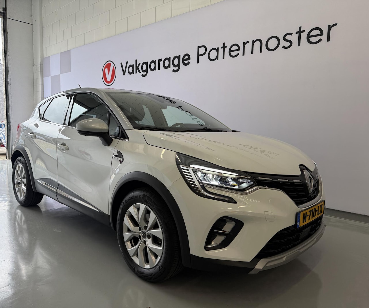 Renault Captur - 1.3 TCe 140 Intens Automaat / Carplay / Navigatie / Bovag Garantie - AutoWereld.nl