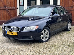 Volvo S80 - 2.5 T Kinetic Automaat met Leder en Schuifdak