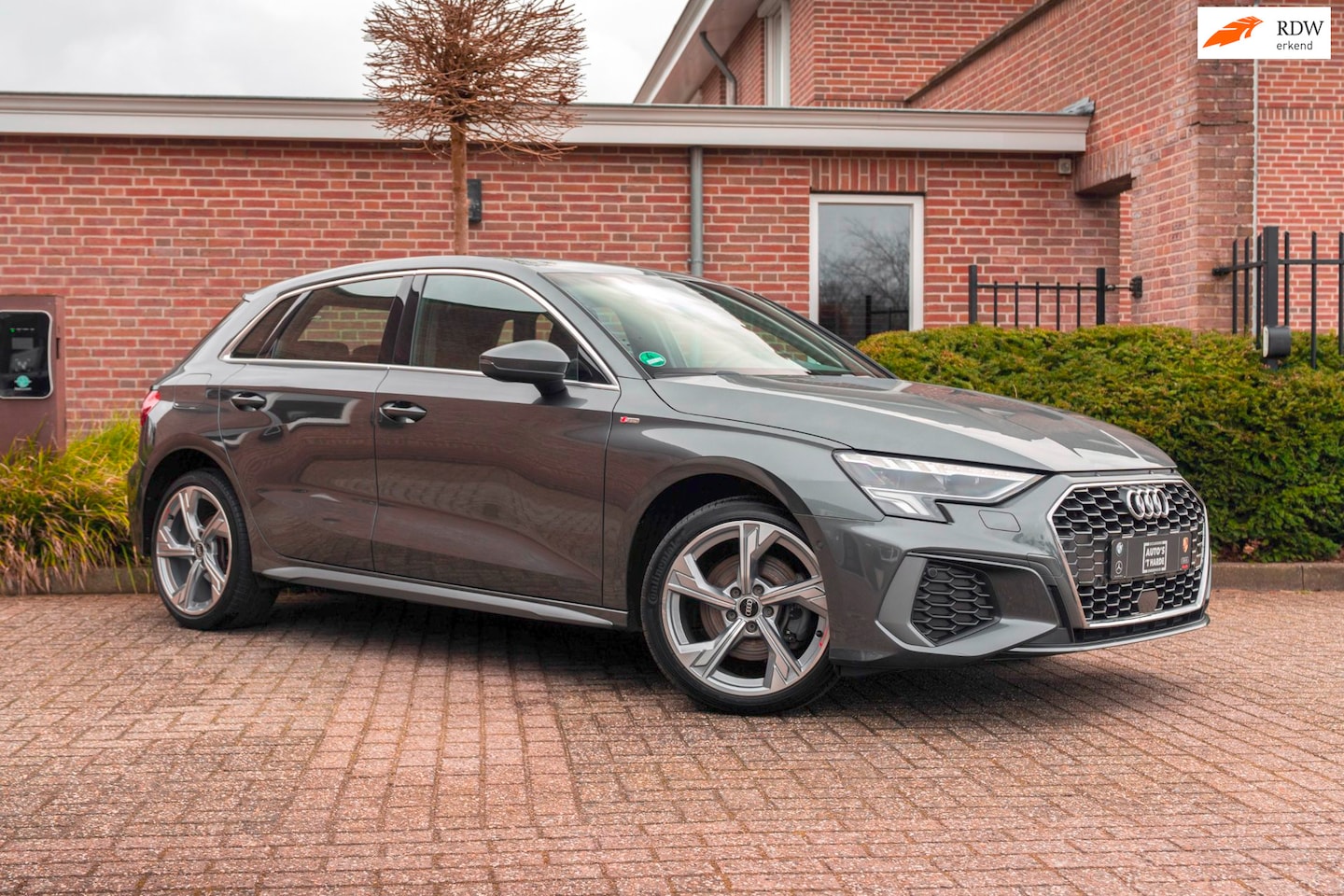 Audi A3 Sportback - 40 TFSI e S Edition 204 PK S-Line ACC Ambiance Camera Keyless Elek.Klep 18'' - AutoWereld.nl