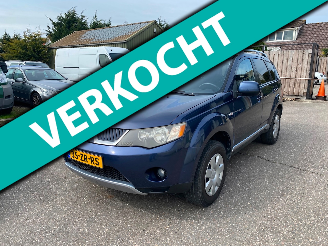 Mitsubishi Outlander - 2.4 Intro Edition 2WD 2.4 Intro Edition 2WD - AutoWereld.nl