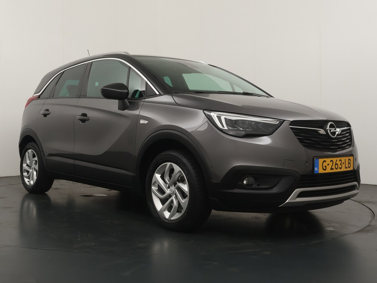 Opel Crossland X - 1.2 Turbo Innovation / Navi / Trekhaak / Parkeersensoren / Camera Stoel&Stuurverwarming - AutoWereld.nl