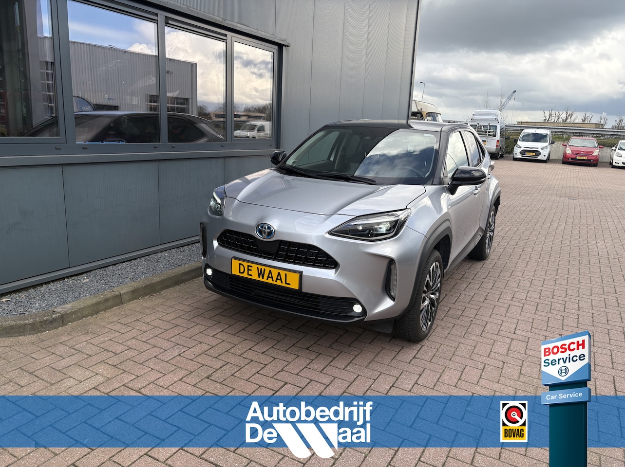 Toyota Yaris Cross - 1.5 Hybrid Adventure PANORAMADAK/LEDER/JBLAUDIO/HUD/PDC/18INCH - AutoWereld.nl