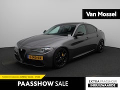 Alfa Romeo Giulia - 2.0T B-Tech | Bi-Xenon Koplampen | Schuif/Kanteldak | Stoelverwarming | Stuurverwarming |
