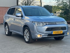 Mitsubishi Outlander - 2.0 PHEV Instyle