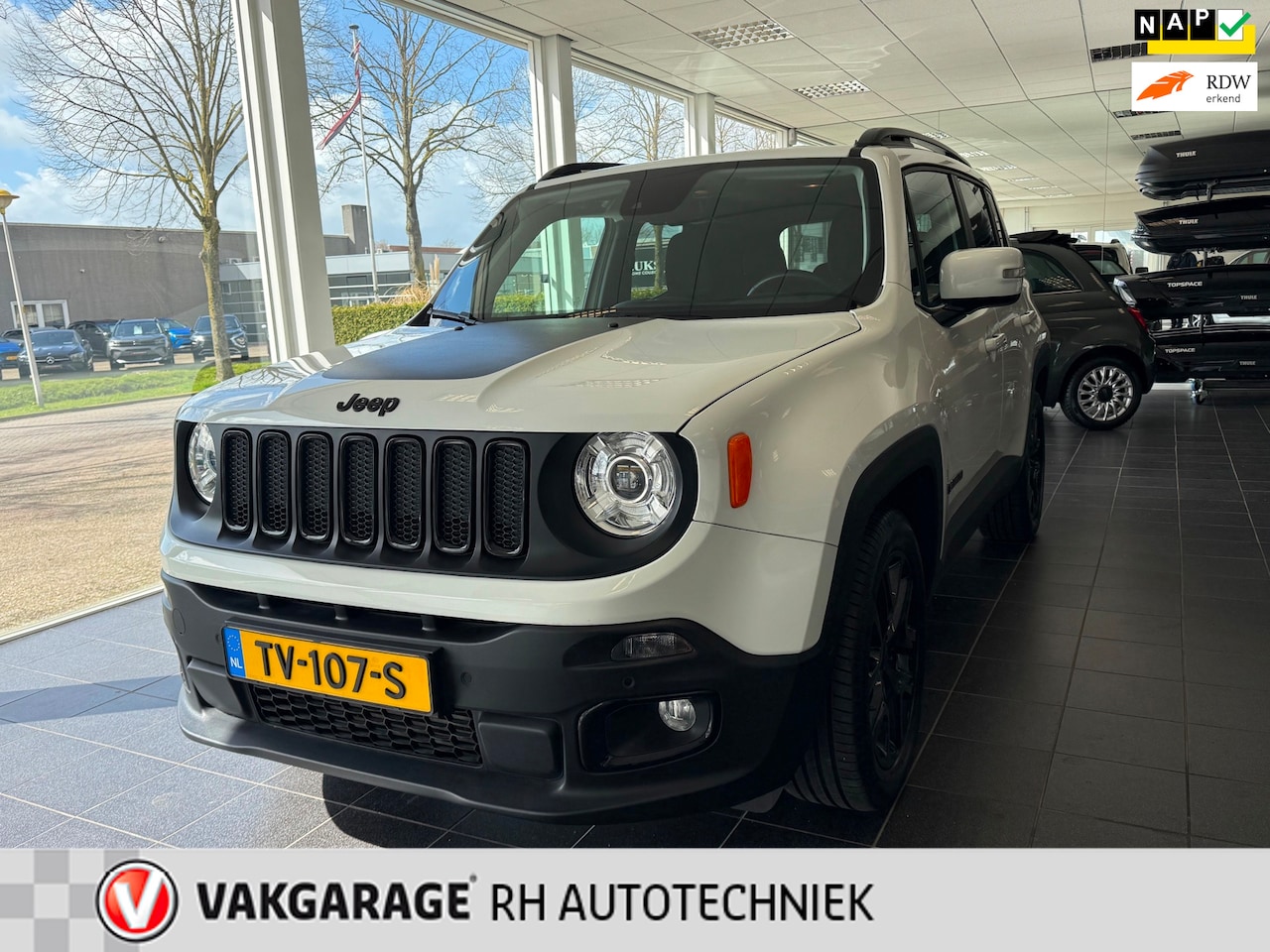 Jeep Renegade - 1.4 MultiAir Night Eagle II Limited 1.4 MultiAir Night Eagle II Limited - AutoWereld.nl