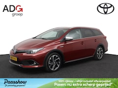 Toyota Auris - 1.8 Hybrid Freestyle | Stoelverwarming | Parkeercamera | Cruise control | Gelimiteerde uit