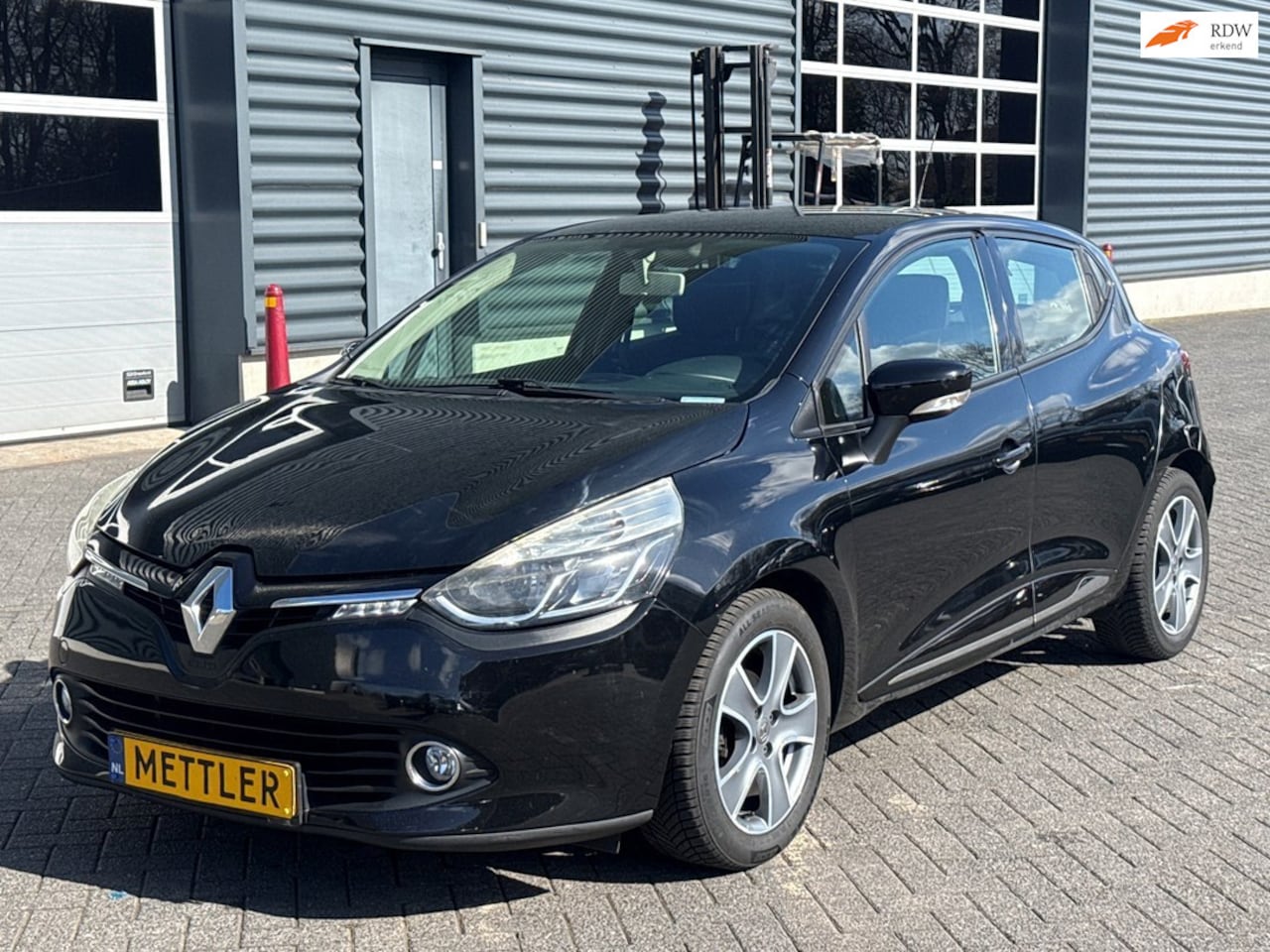 Renault Clio - 0.9 TCe Expression 0.9 TCe Expression, navigatie, cruise control - AutoWereld.nl