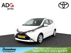 Toyota Aygo - 1.0 VVT-i x-play | Airco | Navigatie | Achteruitrijcamera |