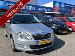 Skoda Fabia - 1.2 TSI Fresh Airco Cruise LMV Trekhaak 3 mnd Garantie