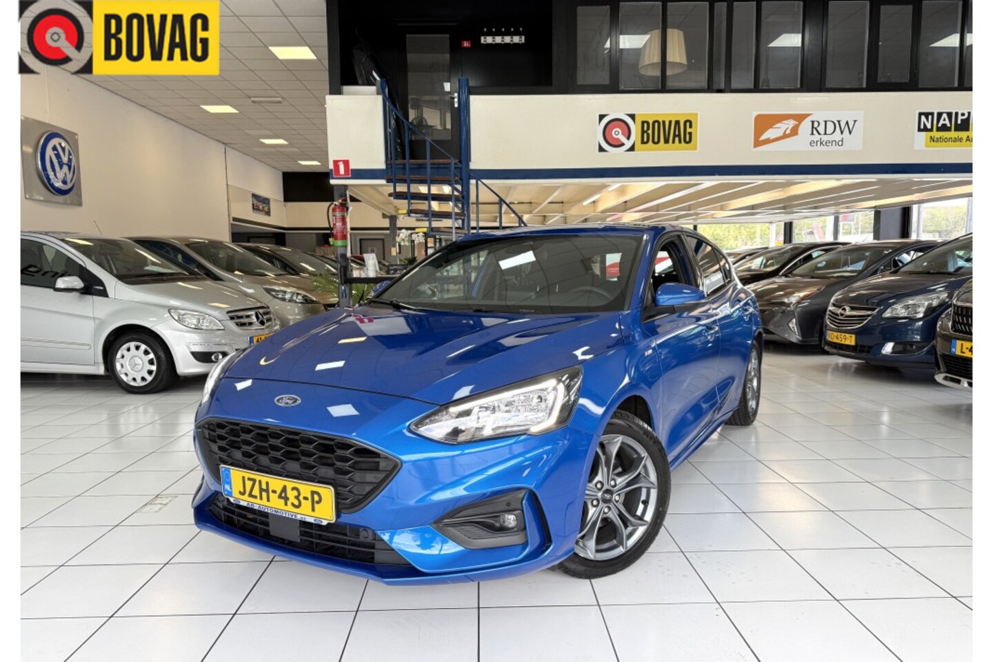 Ford Focus - 1.0 EcoB. ST Line Bovag Garantie - AutoWereld.nl