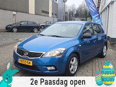 Kia Cee'd - 1.4 CVVT Comfort Pack*rijd rem schakel zeer goed*lage km*apk*airco*Parkeersensor*inruil mo