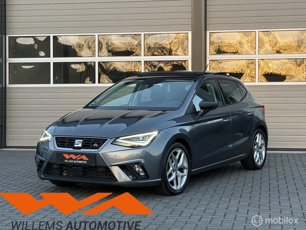 SEAT Ibiza - 1.0 TSI FR PANO-ACC-CAMERA-LED-APPLE CARPLAY - AutoWereld.nl