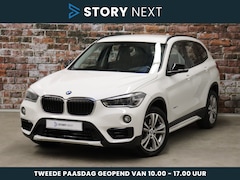BMW X1 - sDrive20i Executive Sport Line Automaat / Navigatie / Parkeersensoren voor+achter / Cruise